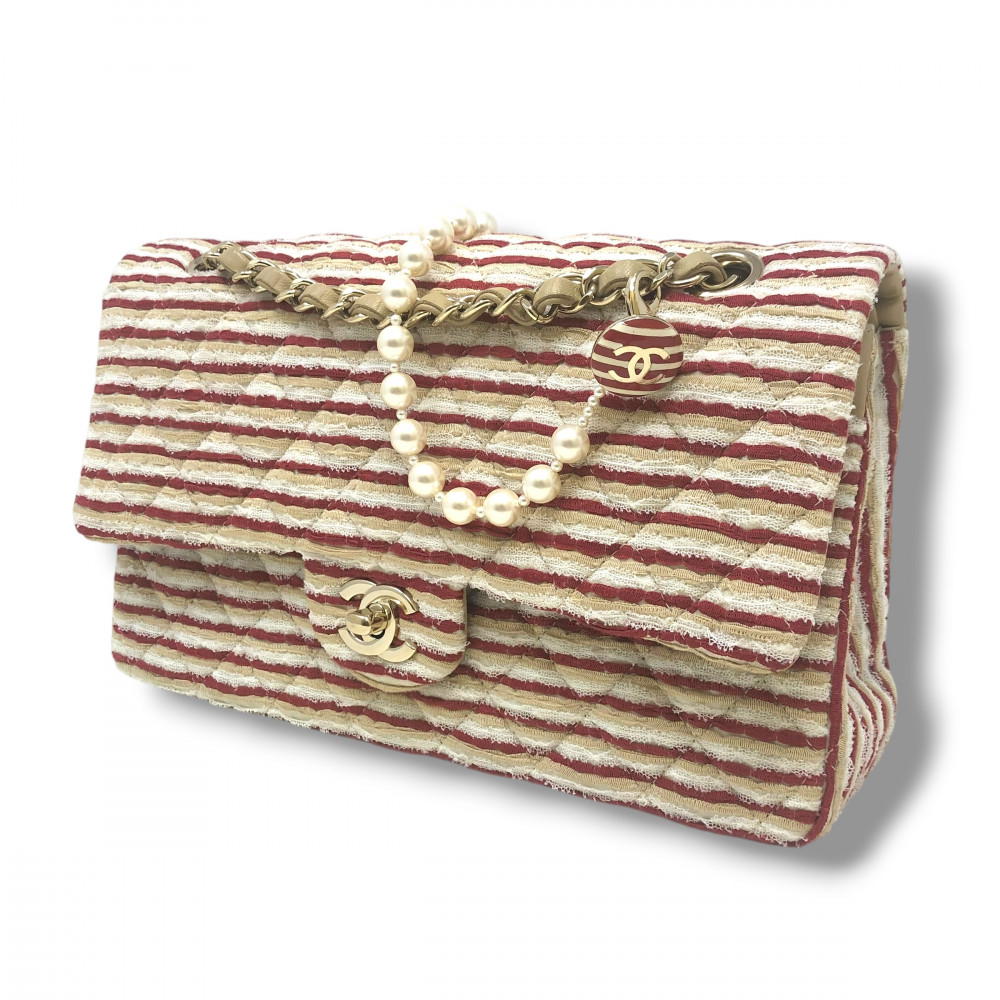 CHANEL CLASSIC FLAP COCO...