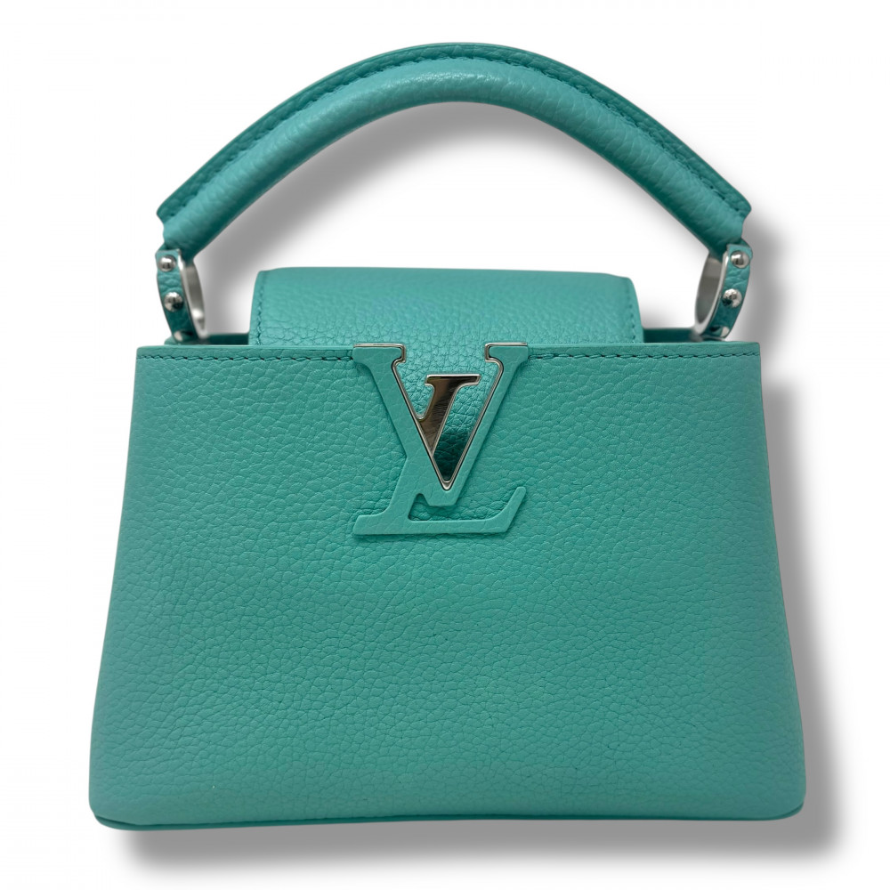 LOUIS VUITTON CAPUICINES...