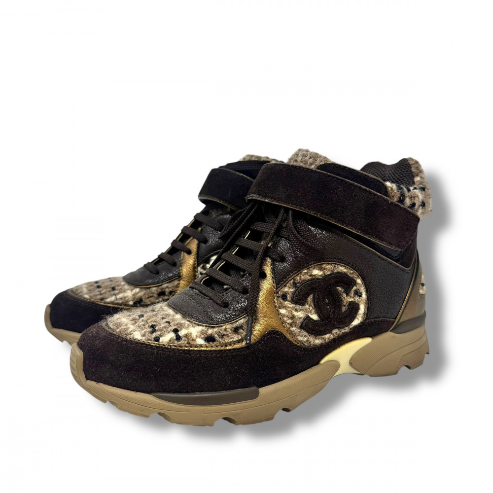 CHANEL SNEAKERS