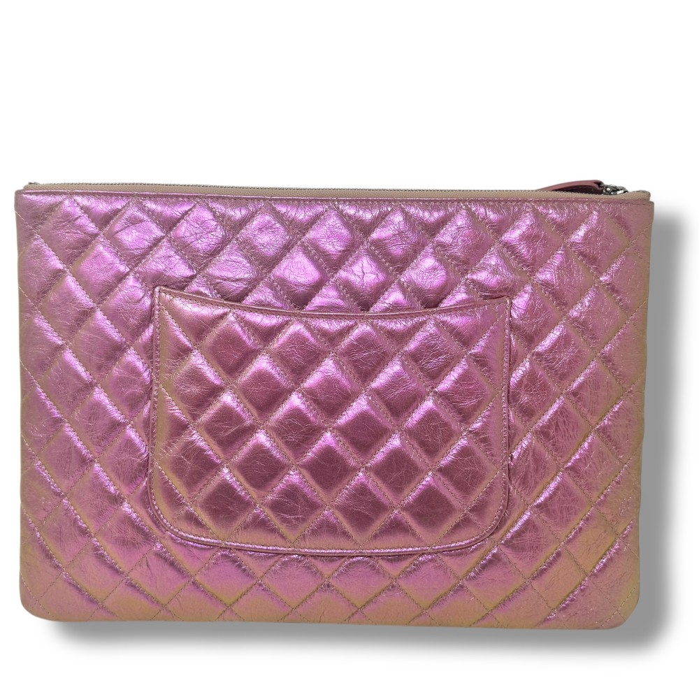 CHANEL POCHETTE MAXI...