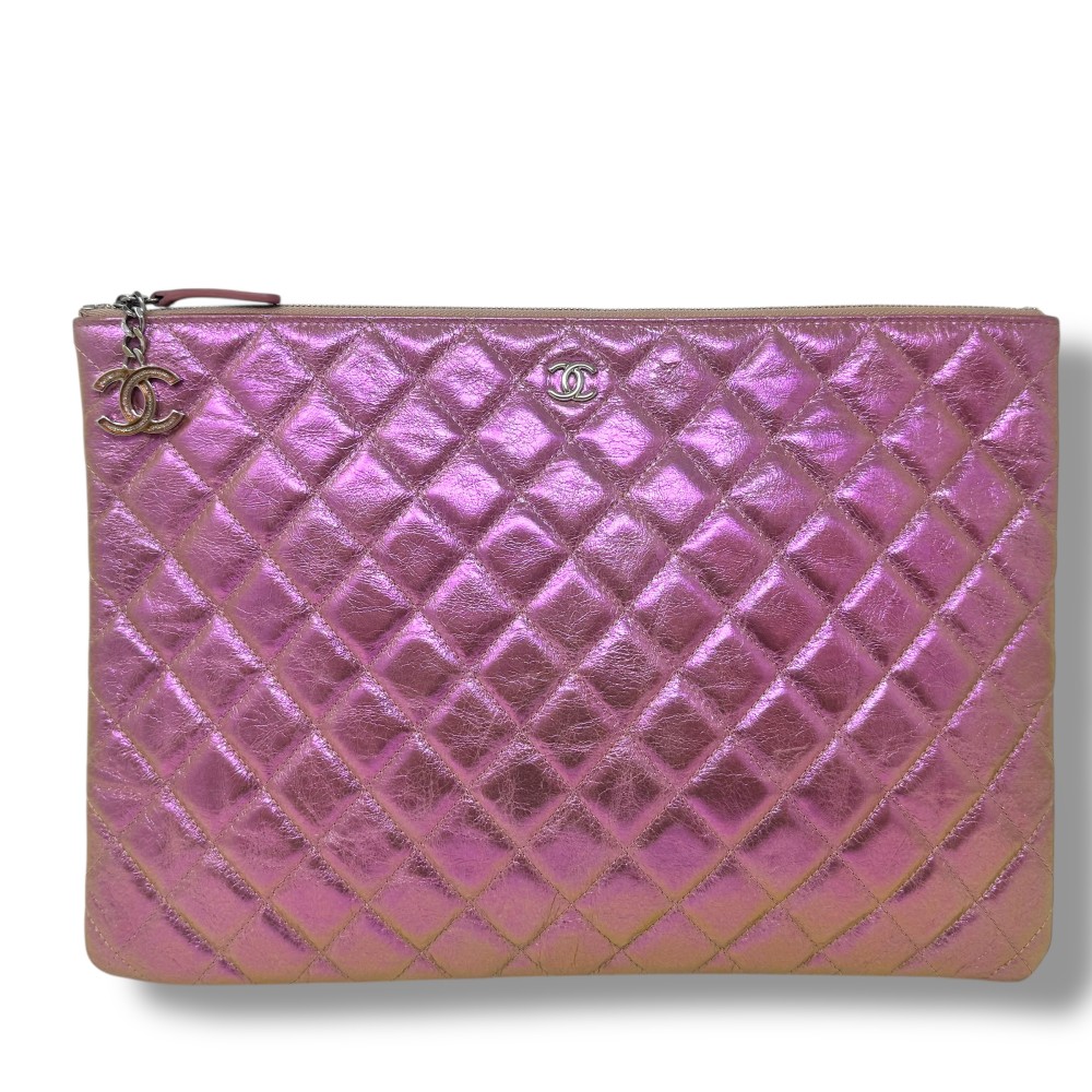 CHANEL POCHETTE MAXI...