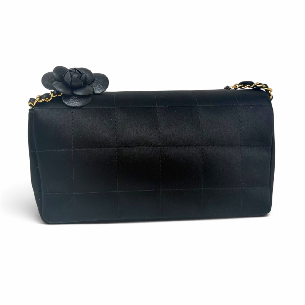 CHANEL MINI CAMELIA...